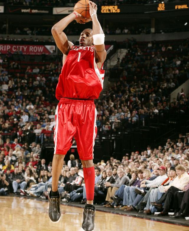 亚当·沃顿希望加盟有欧冠资格的新球队。（亚当·沃顿渴望转投具备欧冠资格的新东家）