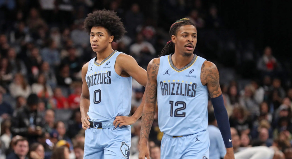 回应赫罗纳球迷，维尼修斯对着看台喊道“去西乙吧！”（回击赫罗纳球迷，维尼修斯朝看台高喊：降到西乙去！）