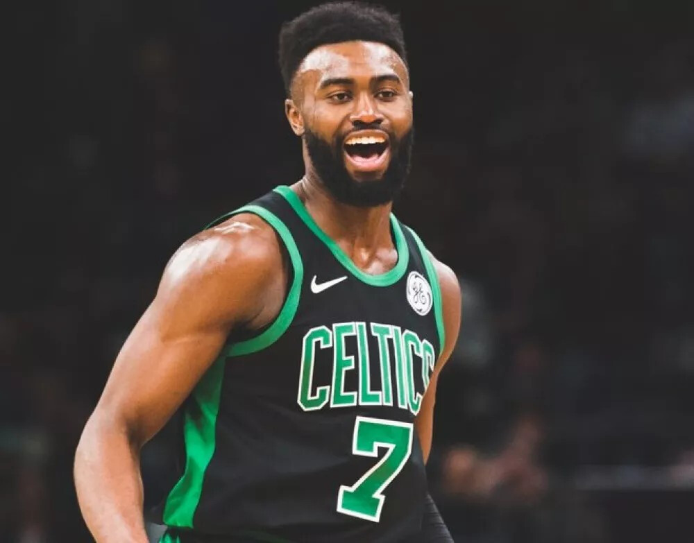 多特CEO：看到图赫尔今天的成就，后悔当初解雇了他（多特CEO直言：目睹图赫尔如今成就，悔当年解雇决定）