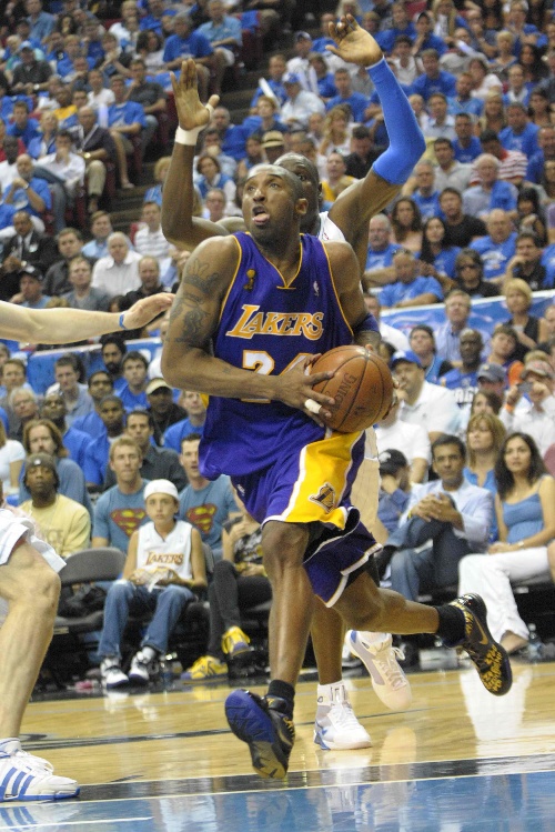 用30年的努力，厨师李宗元师傅把最宝贵的年华，毫...（三十年坚守灶台，李宗元把最好的年华献给厨艺）