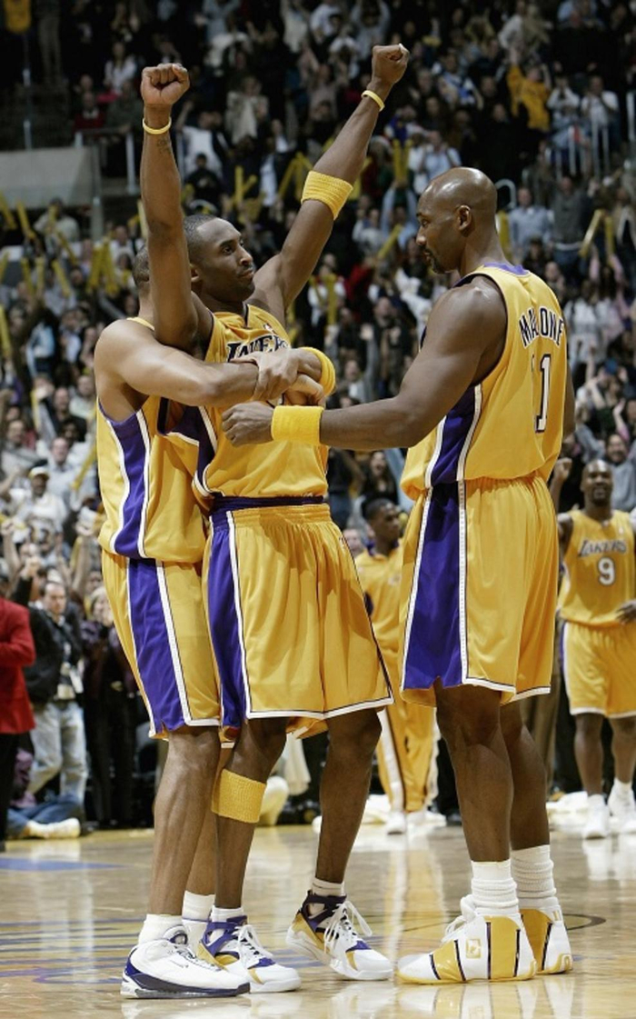 扎戈：托蒂睡觉打呼噜还说梦话；吐西蒙尼口水是因他故意挑衅（扎戈爆料：托蒂睡觉会打呼也会说梦话；向西蒙尼吐口水因其刻意挑衅）