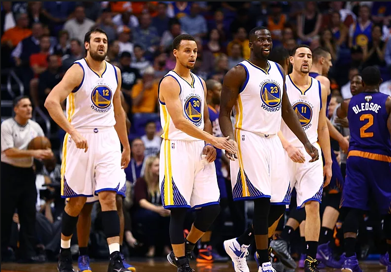 江苏逆转成功震惊球迷（江苏上演大逆转，球迷惊呼不已）