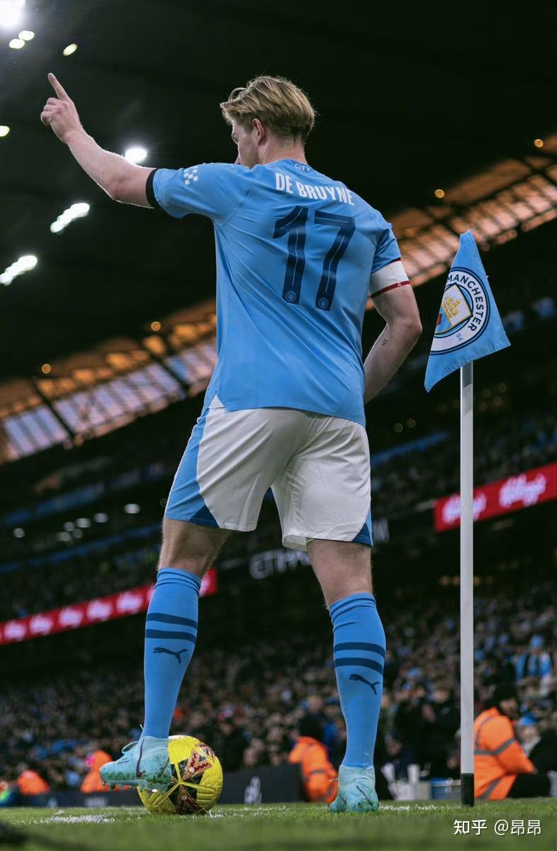 回馈家乡父老，河南队杨意林为后林村80岁以上老人发放礼品（河南队杨意林回馈桑梓，向后林村80岁以上老人发放礼品）