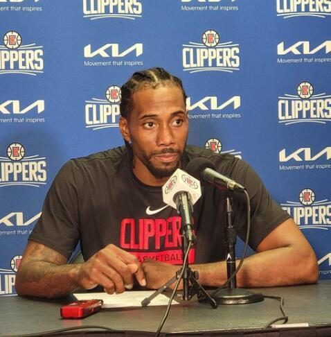 德转列多特历史最贵阵：哈兰德领衔，贝林、桑乔、罗伊斯上榜（德转评多特史上最贵阵容：哈兰德压阵，贝林厄姆、桑乔、罗伊斯入选）