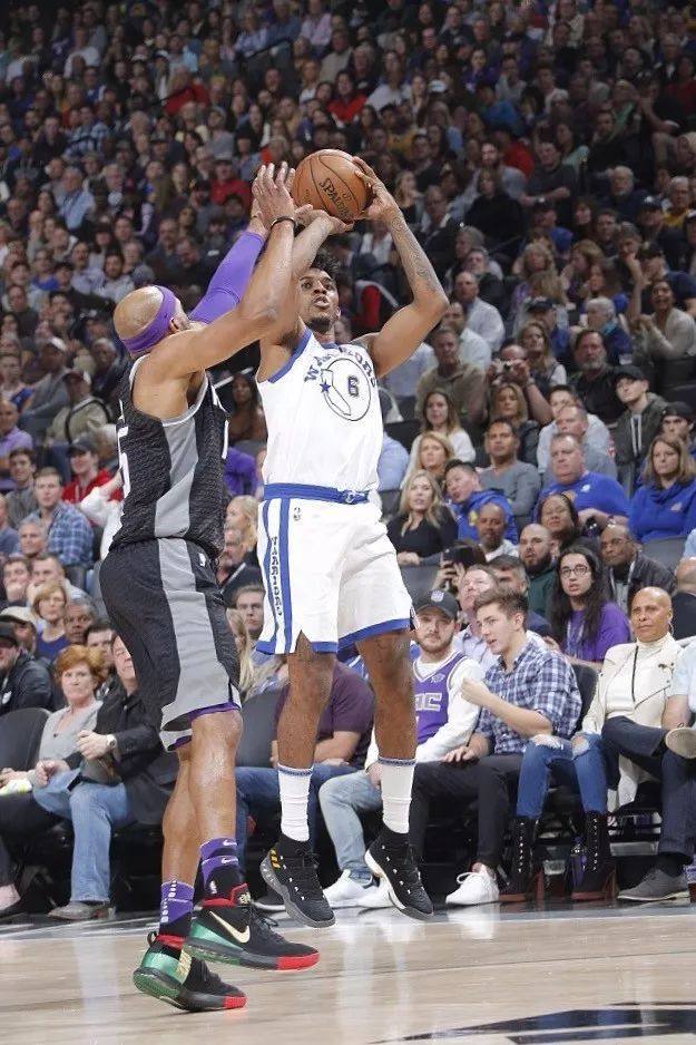 曼联U18以7-0狂胜利物浦U18，15岁加布里埃尔戴帽（15岁小将加布里埃尔戴帽，曼联U18 7-0横扫利物浦U18）