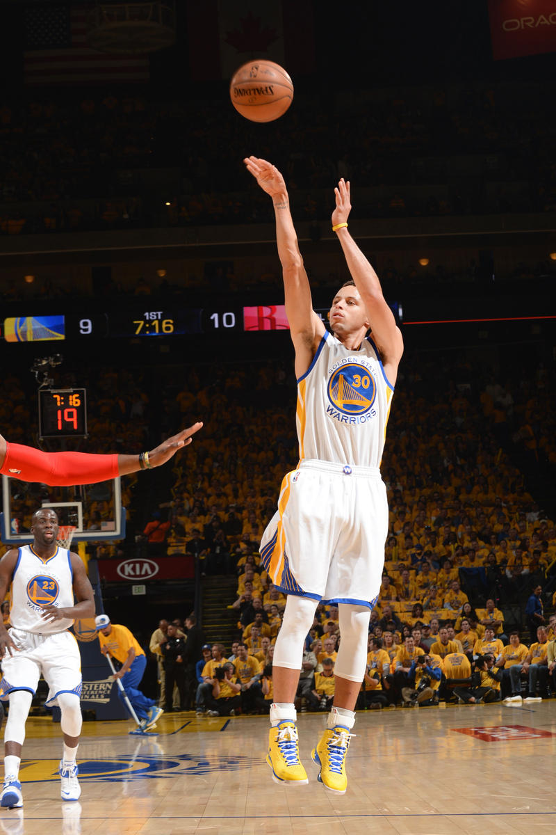 NBA战报：波杰姆斯基21分8板7助，勇士123-91狂胜公牛（勇士123-91大胜公牛，波杰姆斯基砍下21分8板7助）