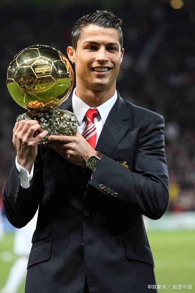 12月24日NBA看点：平安夜前夕狂欢日，14场对决来袭（12月24日NBA焦点：平安夜将至狂欢开启，14场激战一触即发）