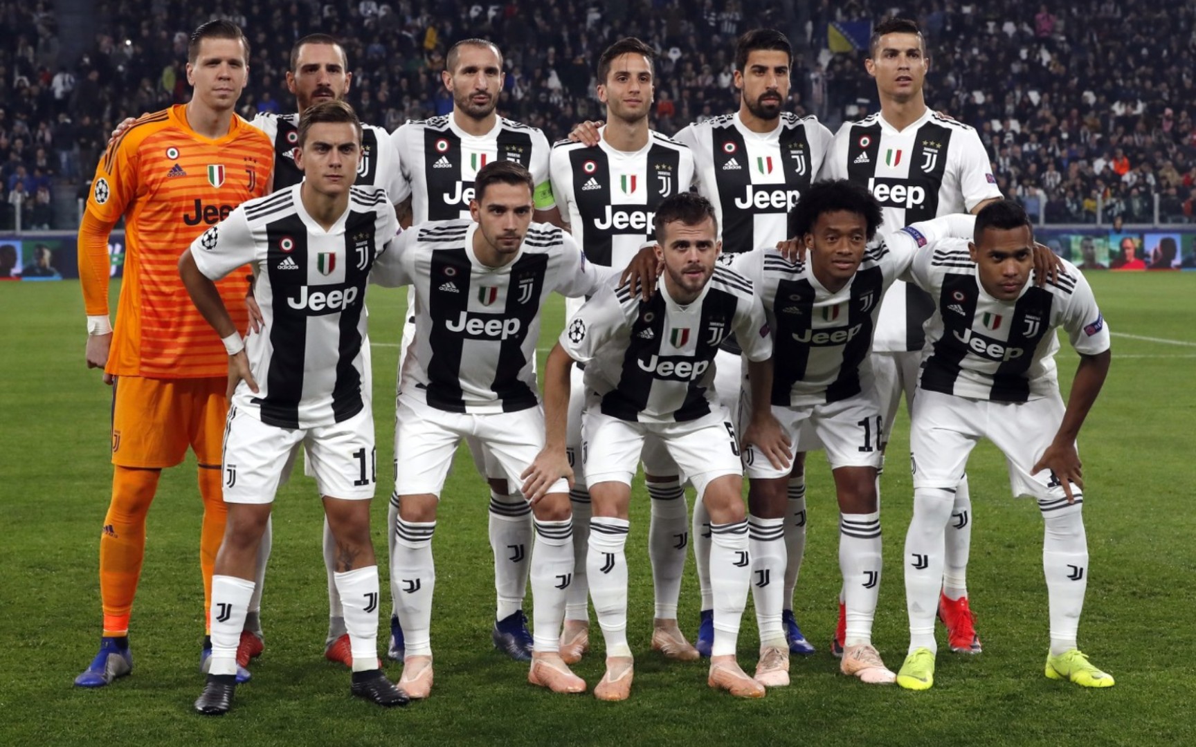 威少半场数据解析：高效与失误并存（威少半场数据解读：效率在线与失误同行）