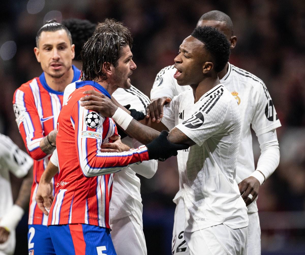 每体：考察埃永之外，巴萨也悄然盯上22岁喀麦隆中卫科托（每体：除考察埃永外，巴萨亦低调关注22岁喀麦隆中卫科托）