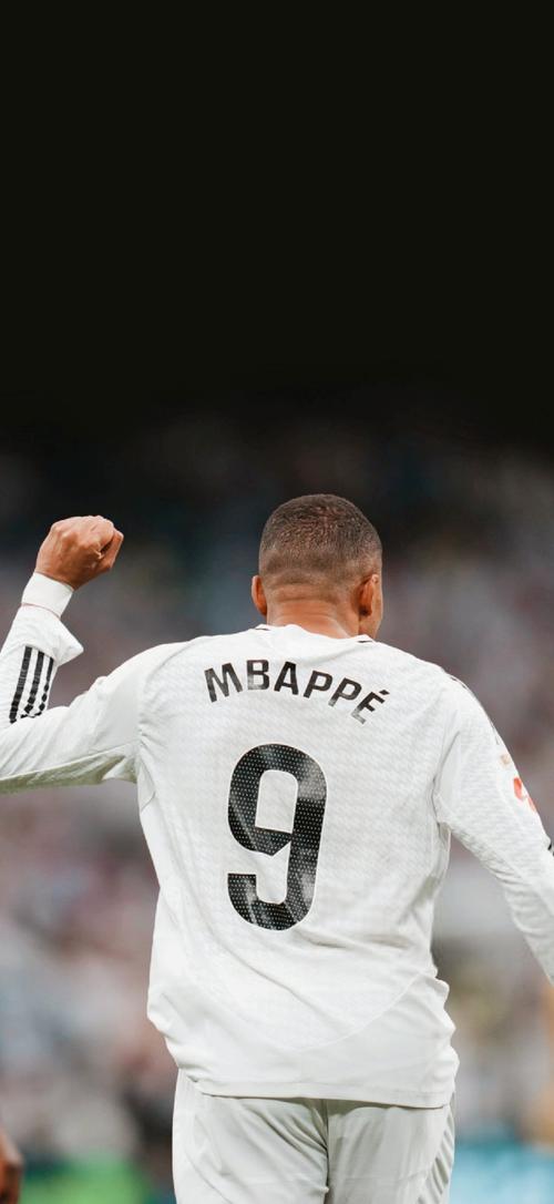 经纪人：03年切尔西曾有机会几百万欧签C罗，但他们拒绝了（经纪人称：2003年切尔西本可用数百万欧元签下C罗，却选择放弃）