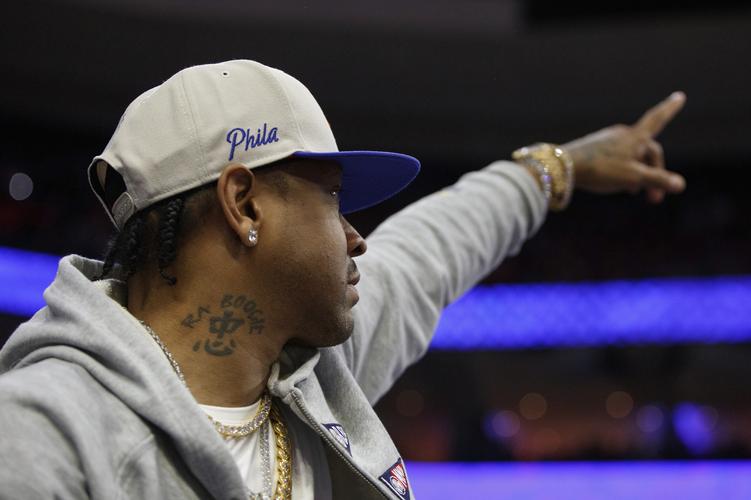 斯基拉：富安健洋加盟阿贾克斯只差体检，双方已经达成协议（斯基拉：阿贾克斯与富安健洋已谈妥，转会只待体检）