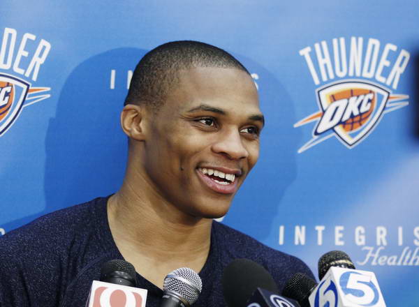 巴顿：今年的联赛第六含金量超过去年；希望有更多新人顶上来（巴顿：本赛季第六成色胜过上季，盼更多新人站出来）