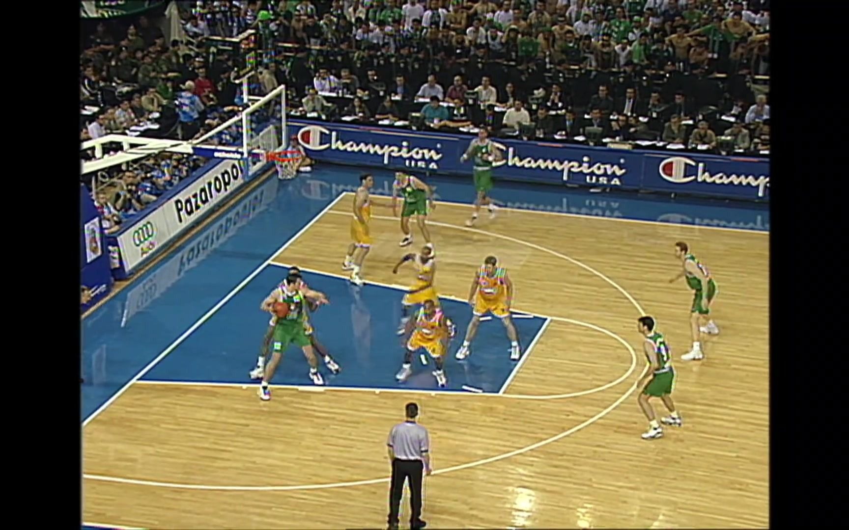 莱默尔：我当然愿意和拜仁续约，我在这里过得很开心（莱默尔表态愿与拜仁续约：在这里过得很开心）